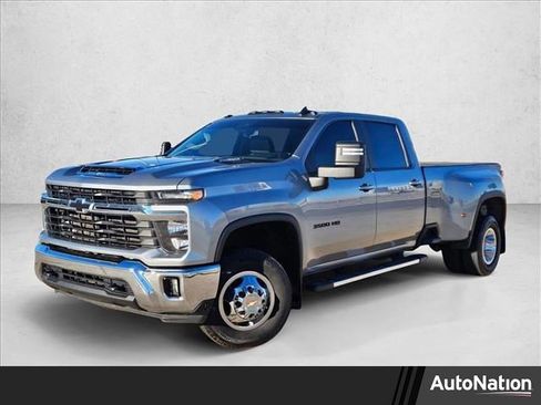 Used 2024 Chevrolet Silverado 3500 LT w/ Convenience Package image 1