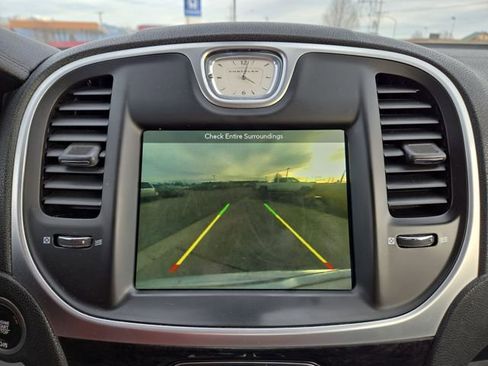 Used 2019 Chrysler 300 Limited image 26