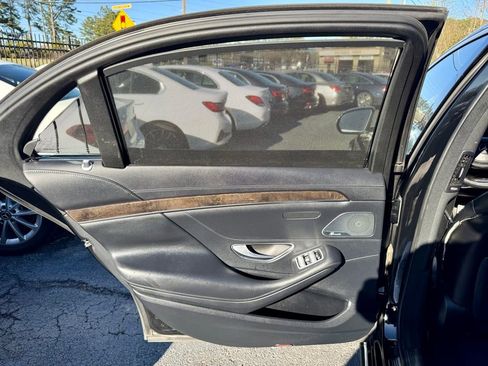 Used 2015 Mercedes-Benz S 550 Sedan image 38