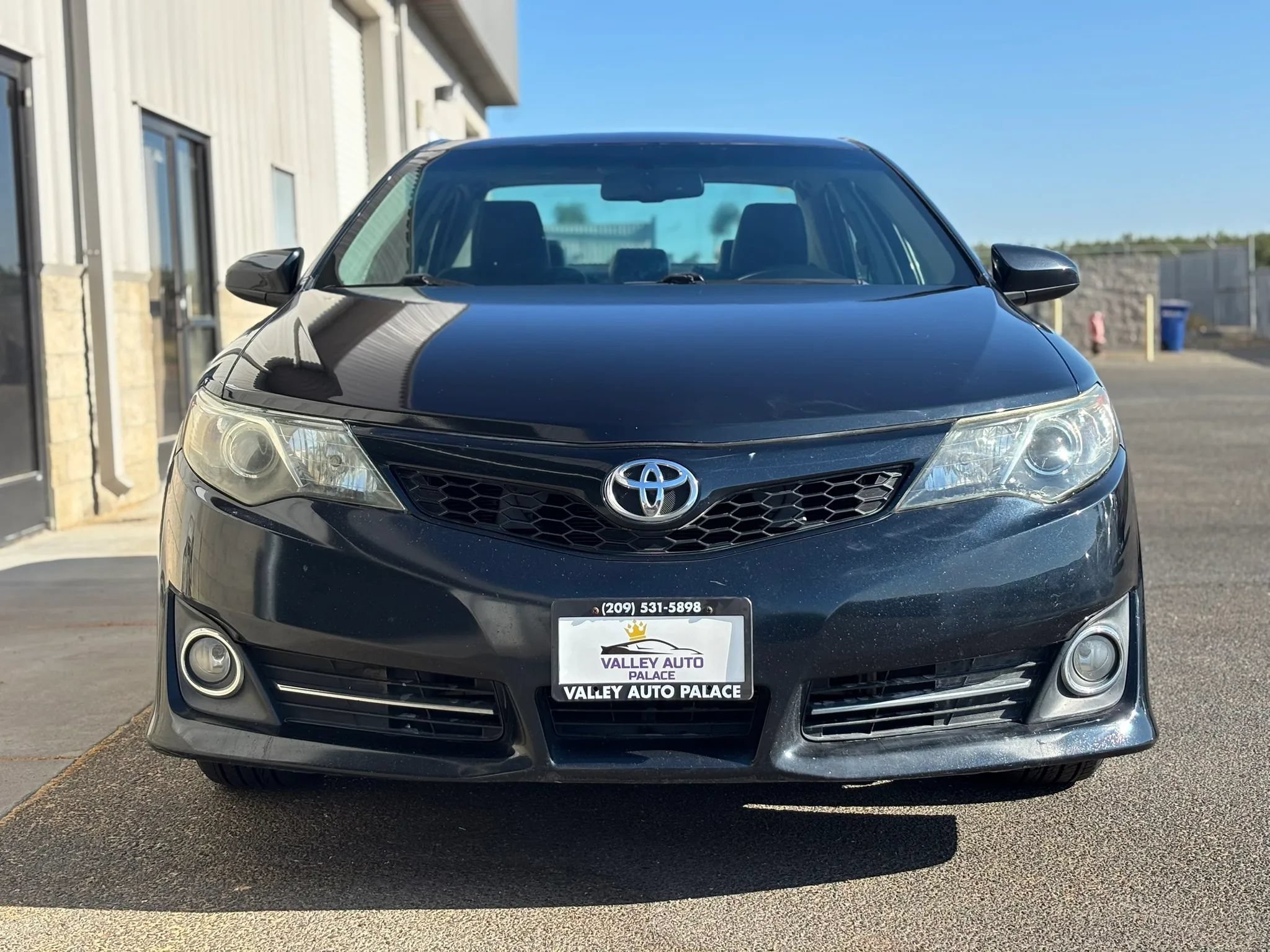 Used 2012 Toyota Camry SE w/ Convenience Pkg FWD image 8