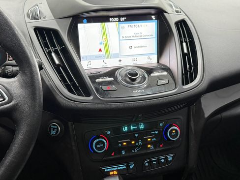 Used 2018 Ford Escape Titanium image 37