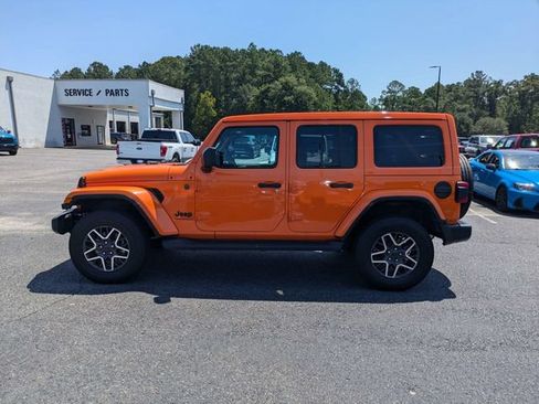 New 2025 Jeep Wrangler Unlimited Sahara w/ Safety Group AWD/4WD image 7