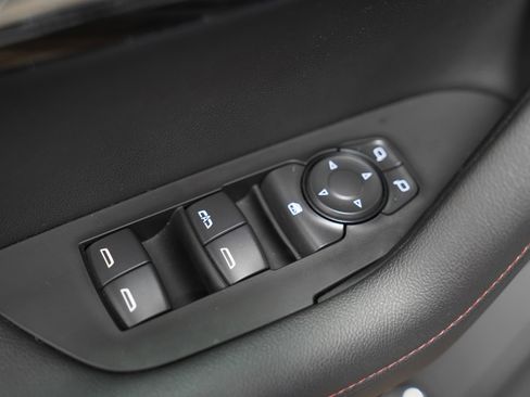 Used 2025 Chevrolet Blazer RS image 19