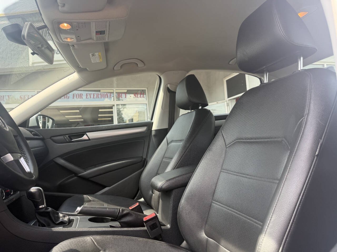 Used 2014 Volkswagen Passat 1.8T Wolfsburg Edition FWD image 16