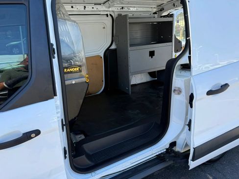 Used 2017 Ford Transit Connect XL FWD image 10