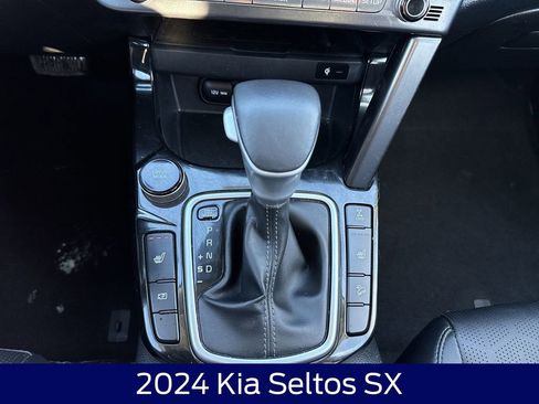 Used 2024 Kia Seltos SX image 23