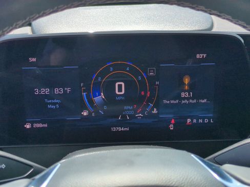 Used 2024 Chevrolet Traverse LT FWD image 21