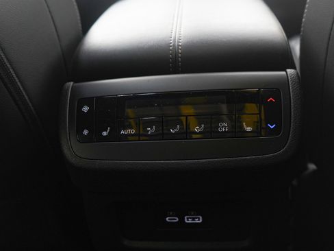 Used 2023 Nissan Pathfinder SL w/ SL Premium Package image 14