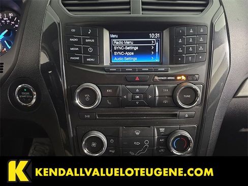 Used 2017 Ford Explorer XLT image 13