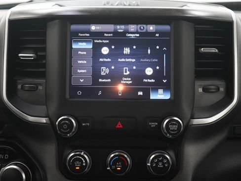 Used 2022 RAM 1500 Big Horn AWD/4WD image 18
