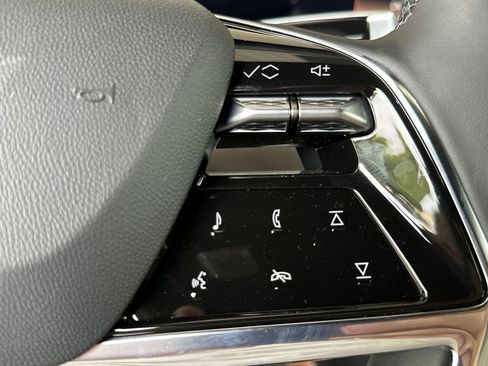 New 2026 Cadillac Vistiq Luxury image 19