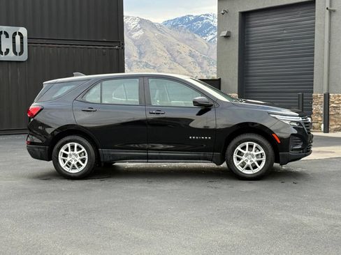 Used 2023 Chevrolet Equinox LS image 4