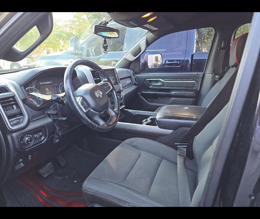 Used 2019 RAM 1500 Big Horn AWD/4WD image 3