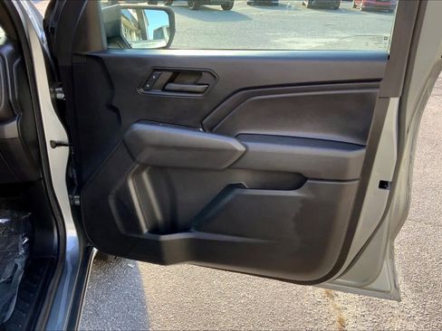 Used 2024 Chevrolet Colorado W/T image 22