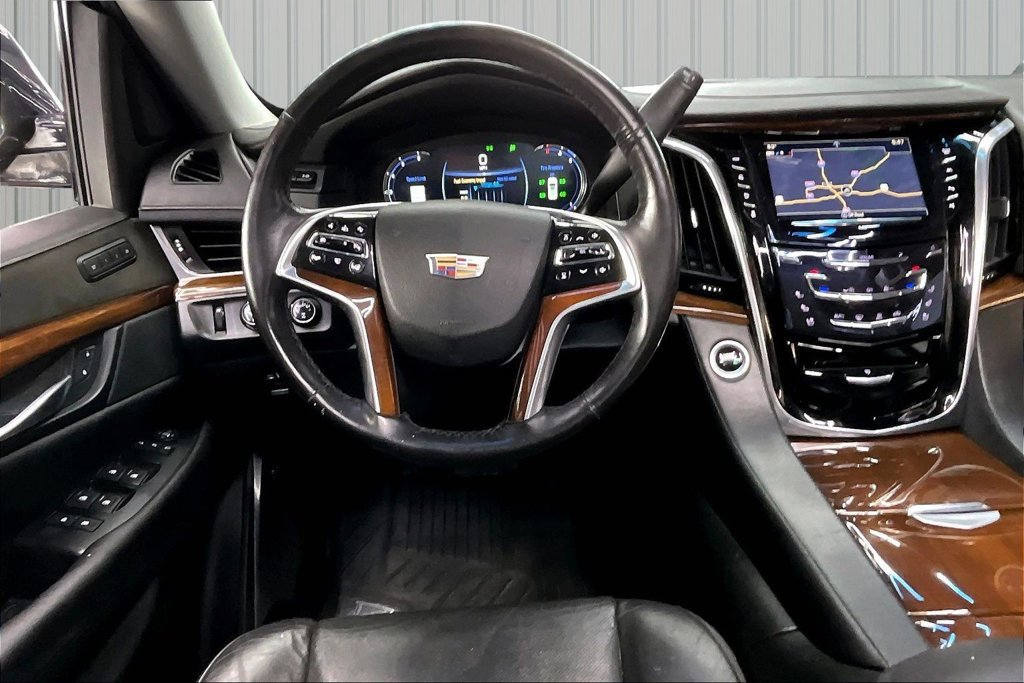 Used 2019 Cadillac Escalade Premium Luxury w/ LPO, Radiant Package AWD/4WD image 8