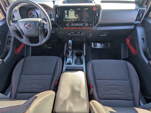 Certified 2025 Nissan Frontier PRO-4X image 12