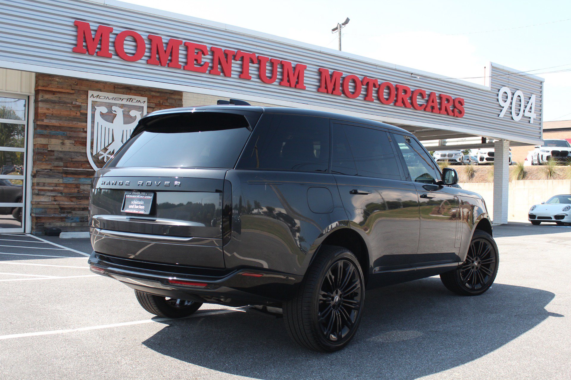 Used 2024 Land Rover Range Rover Long Wheelbase SE AWD/4WD image 92