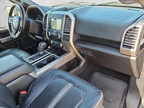Used 2018 Ford F150 Platinum w/ Equipment Group 701A Luxury image 23