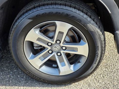 Used 2025 Honda Pilot EX-L image 15