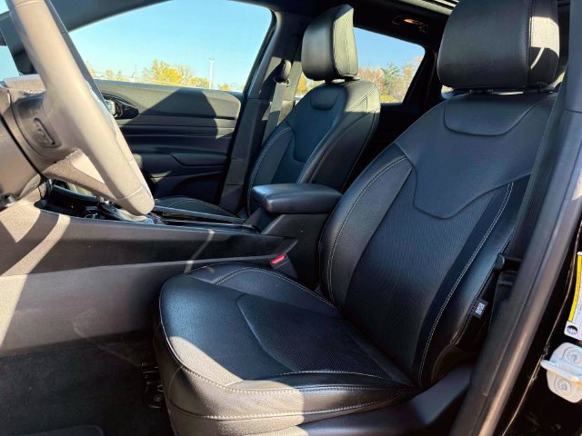 Certified 2023 Jeep Compass High Altitude AWD/4WD image 16