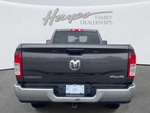 Used 2024 RAM 3500 Big Horn image 34