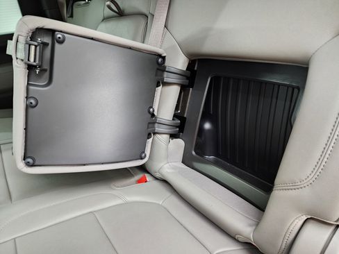 Used 2022 Chevrolet Silverado 3500 LT w/ Convenience Package image 43