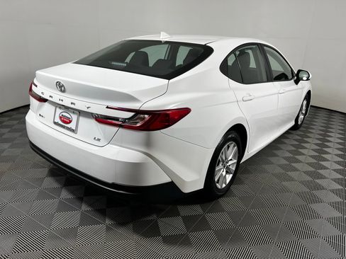 Certified 2025 Toyota Camry LE image 5