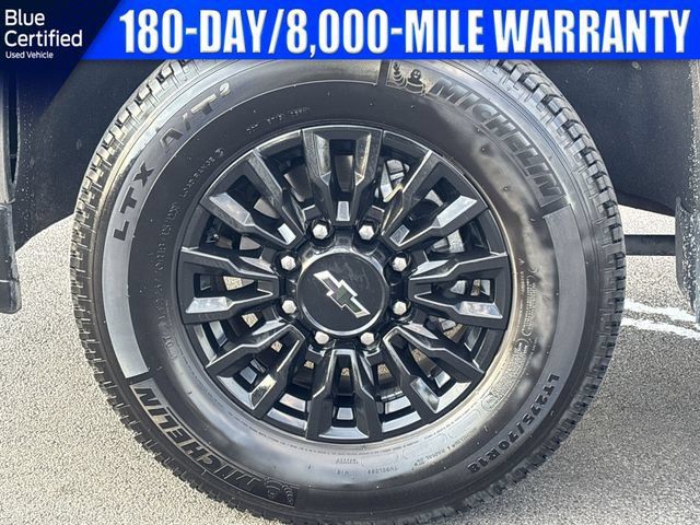 Used 2023 Chevrolet Silverado 2500 LT AWD/4WD image 19