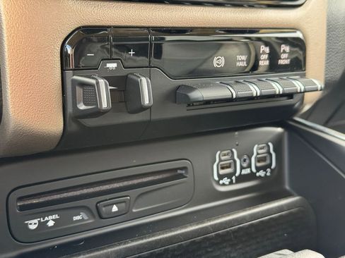 Used 2019 RAM 2500 Laramie image 34