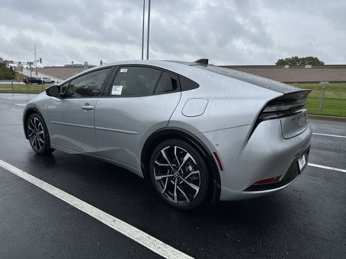 New 2026 Toyota Prius XSE Premium image 7