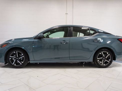 Used 2025 Nissan Sentra SV FWD image 28