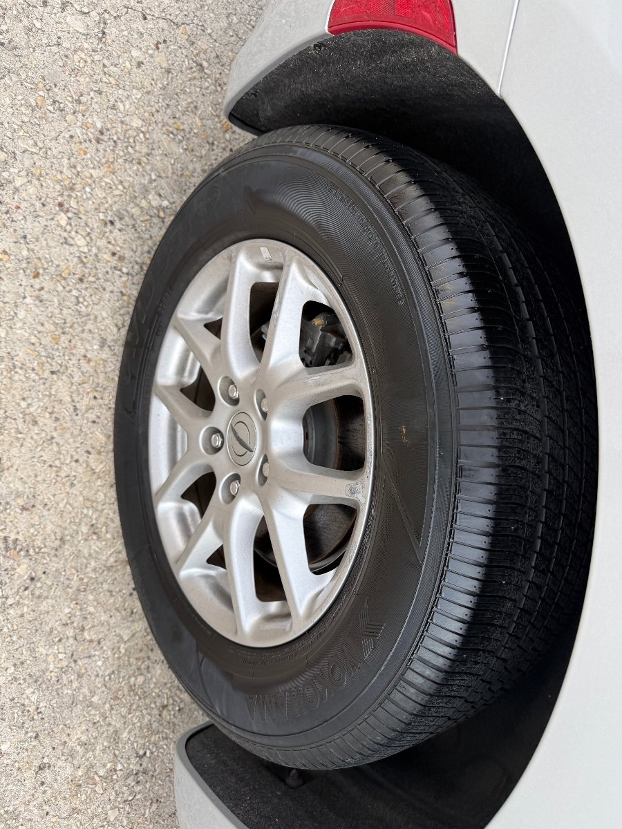 Used 2024 Chrysler Pacifica Touring-L FWD image 11