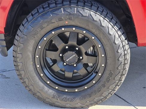 Certified 2023 Toyota Tacoma SR5 image 9