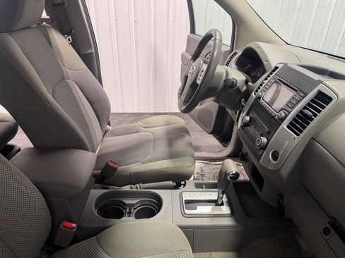 Used 2018 Nissan Frontier SV image 20