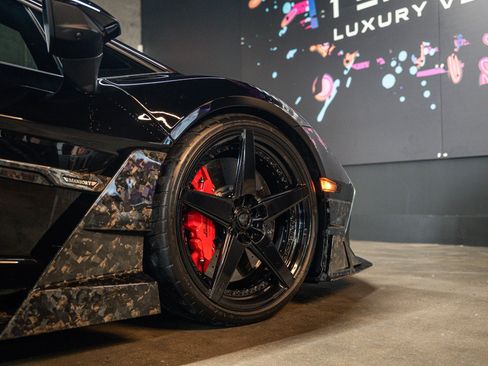 Used 2024 Lamborghini Revuelto AWD/4WD image 20