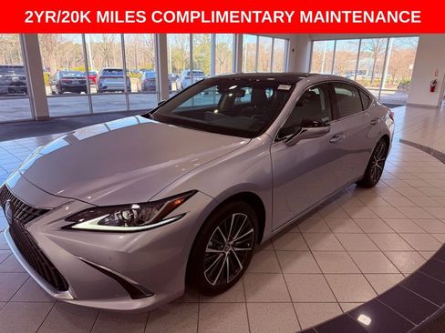 Certified 2025 Lexus ES 350 w/ Premium Package image 3