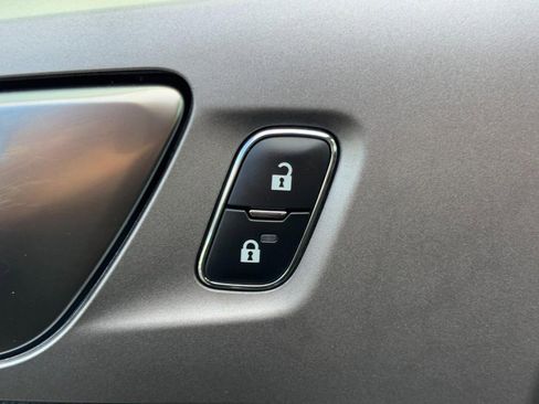 Used 2023 Ford Ranger XLT image 27