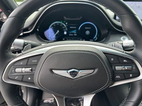 Used 2025 Genesis GV70 2.5T w/ Sport Prestige Package AWD/4WD image 39
