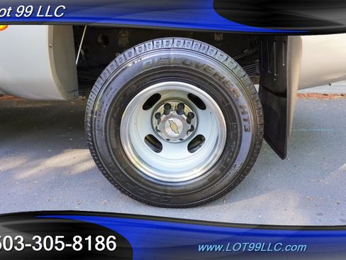Used 2005 Chevrolet Silverado 3500 LT w/ Heavy-Duty Power Package AWD/4WD image 24