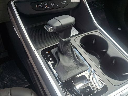 New 2026 Kia Carnival EX FWD image 7