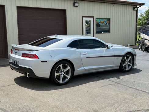 Used 2015 Chevrolet Camaro SS w/ Commemorative Special Edition RWD image 19