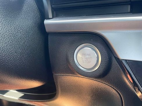 Used 2025 Kia Telluride S FWD image 32