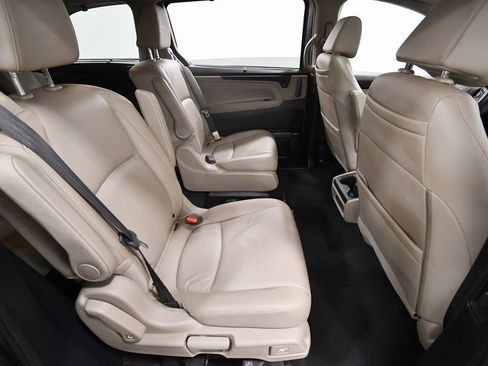 Certified 2018 Honda Odyssey Elite image 18