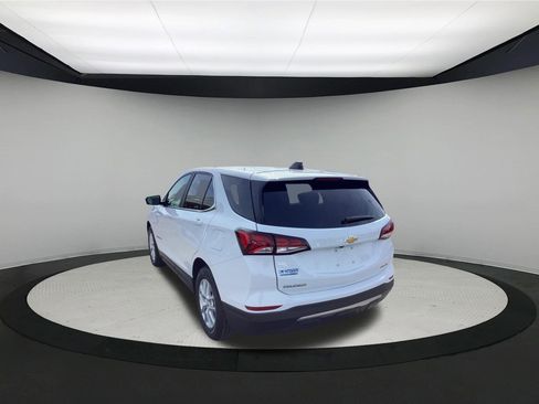 Used 2024 Chevrolet Equinox LT AWD/4WD image 6