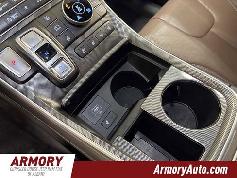 Used 2023 Hyundai Santa Fe Limited image 20