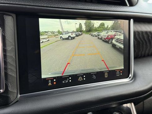 Certified 2024 GMC Yukon XL Denali w/ Advanced Technology Package AWD/4WD image 15