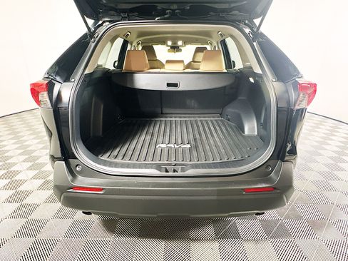 Certified 2025 Toyota RAV4 LE AWD/4WD image 30