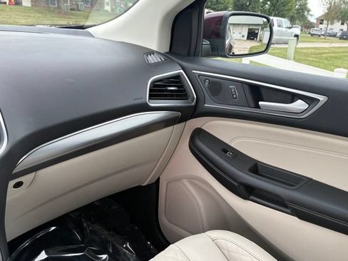 Certified 2024 Ford Edge Titanium AWD/4WD image 20