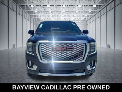 Used 2022 GMC Yukon XL Denali AWD/4WD image 8