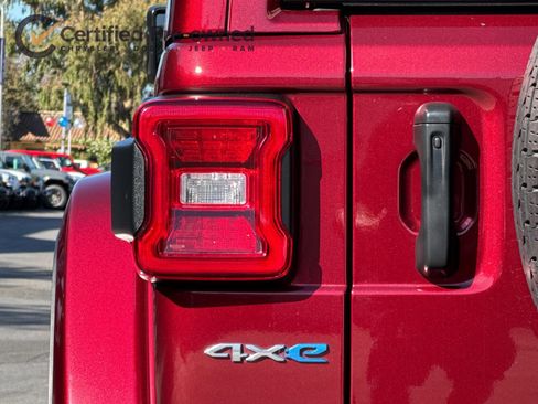 Certified 2021 Jeep Wrangler Unlimited Sahara w/ Cold Weather Group image 28